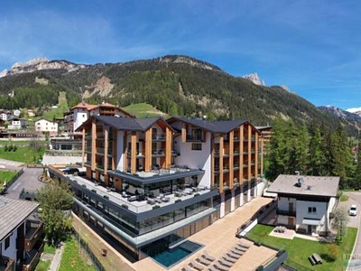 Hotel Ciampedie Luxury Alpine Spa